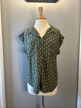JACHS Girlfriend Olive Green Patterned Blouse